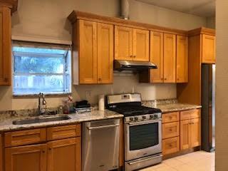 1353 Sherman St - Photo 3 of 9