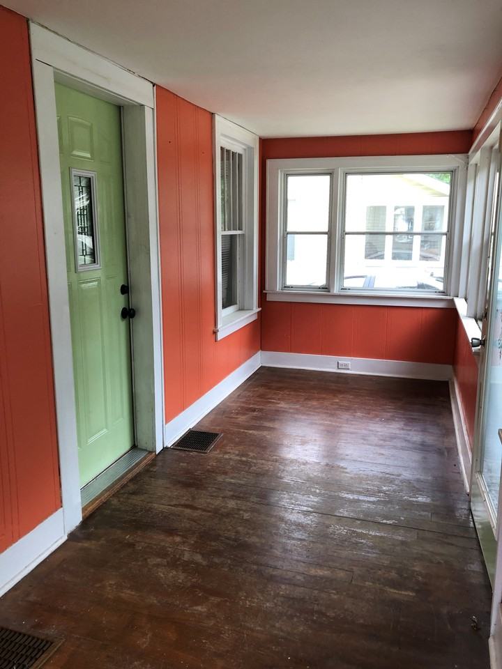 612 Liberty St - Photo 3 of 14