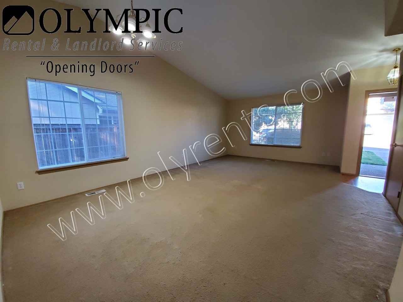 4115 Seville Dr Se - Photo 2 of 17