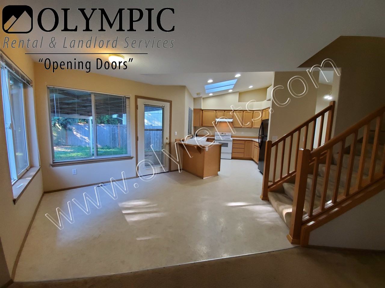 4115 Seville Dr Se - Photo 6 of 17