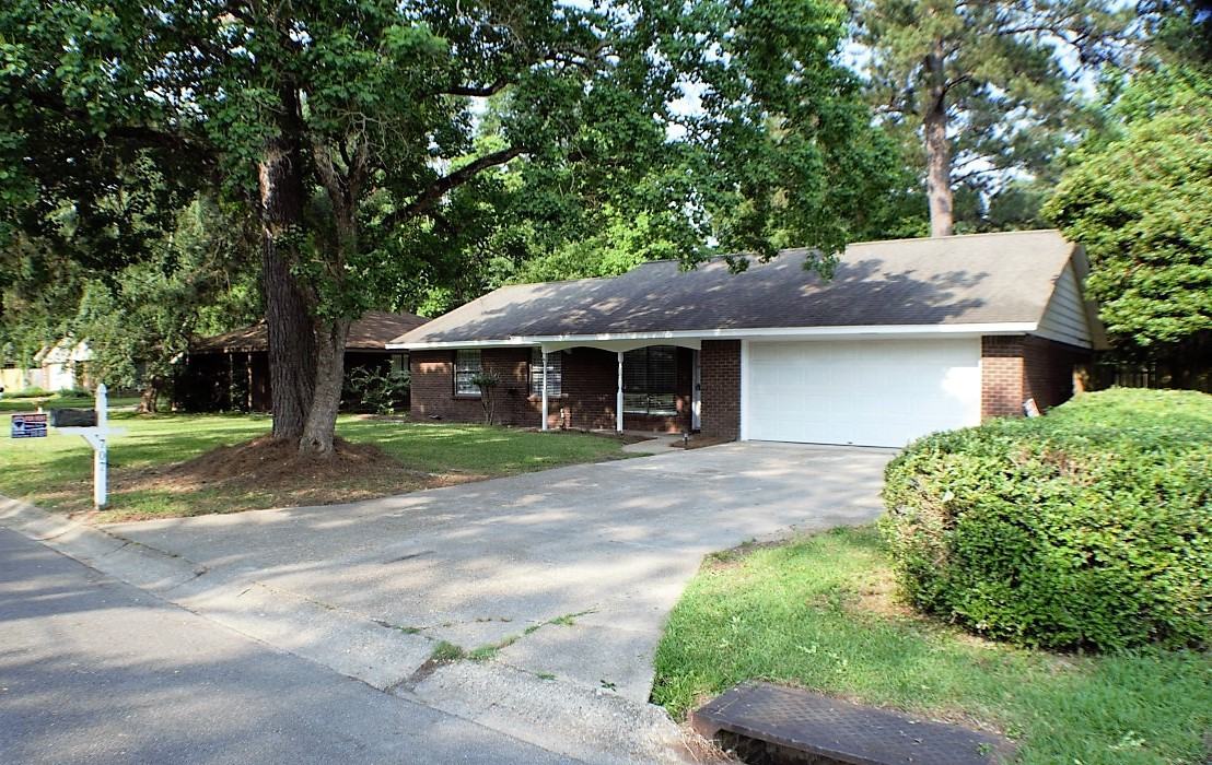 707 Monterrey Ln - Photo 3 of 35