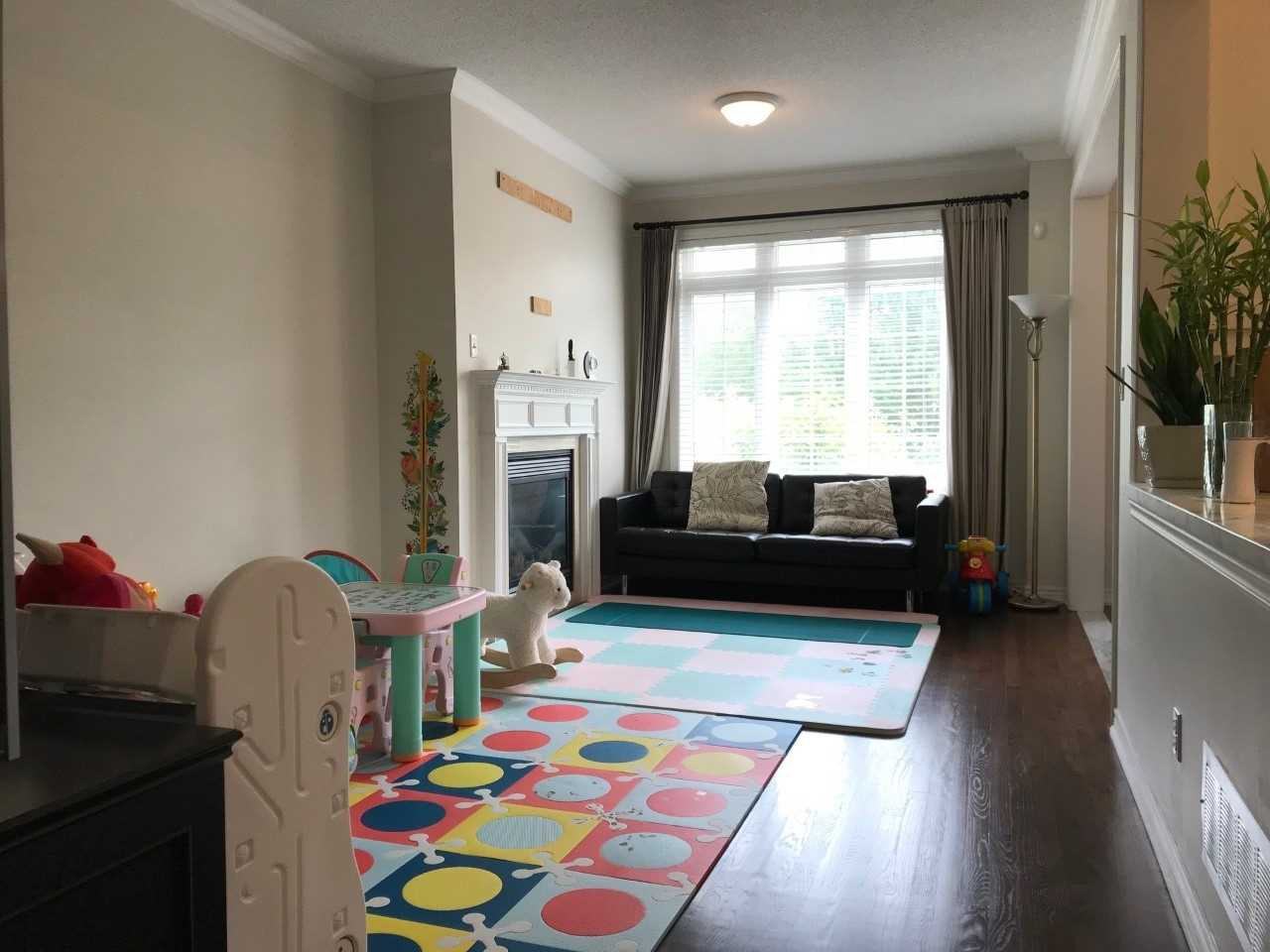 280 Paradelle Drive - Photo 3 of 10