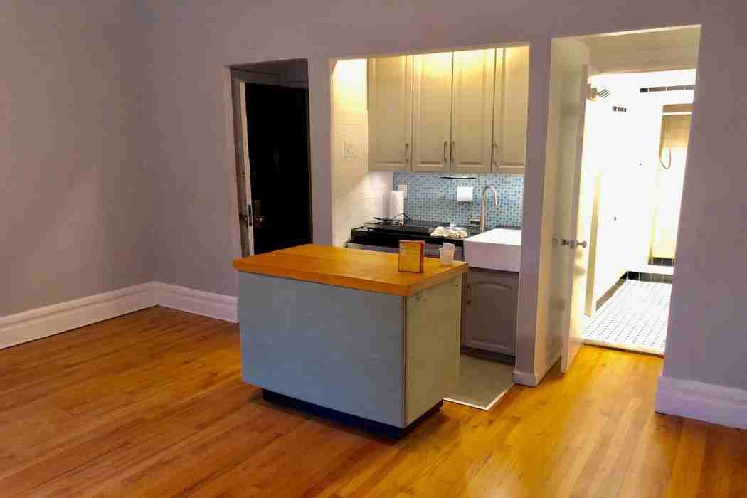 149 West 87th Street Apt 3r - Photo 2 of 5