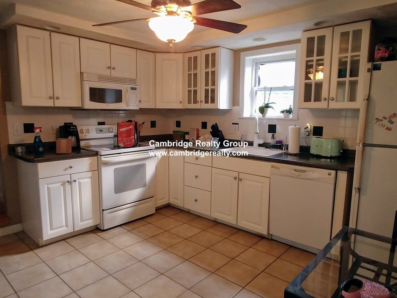 8 Kensington Avenue ##2