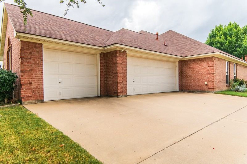 1005 Carina Ct - Photo 2 of 14