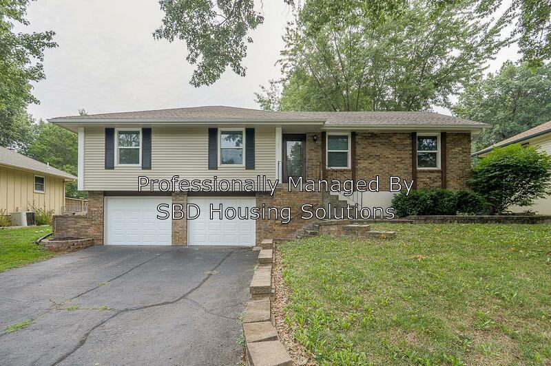 1205 Sw Walnut St - Photo 2 of 34