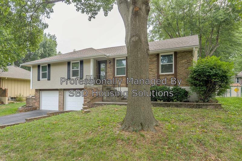 1205 Sw Walnut St - Photo 3 of 34