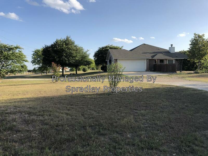 16862 Old Hwy 81 - Photo 2 of 25