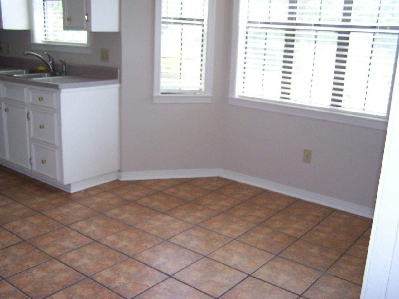 1201 66th Street - Photo 2 of 6