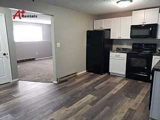 3014 East 12th Street - Photo 3 of 15