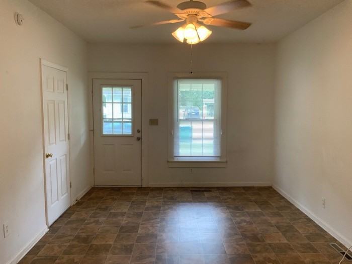 207 North Meriah Street - Photo 3 of 7