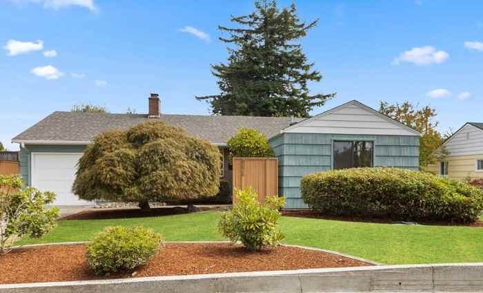 8626 34th Avenue Southwest - Photo 3 of 25