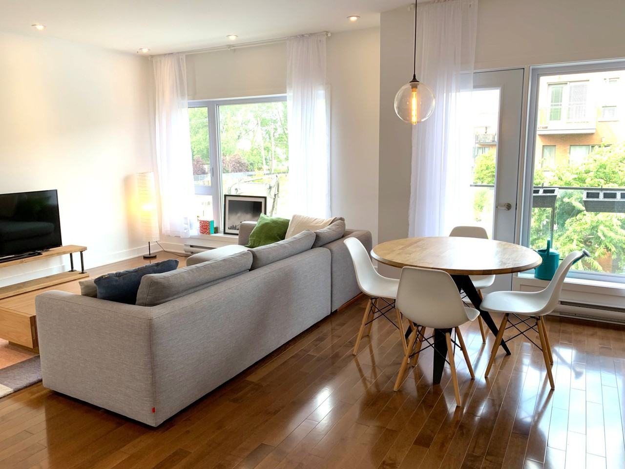 5410 Rue Rivard - Photo 3 of 11