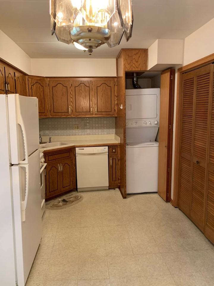 10628 Parkside Ave 1e - Photo 3 of 13