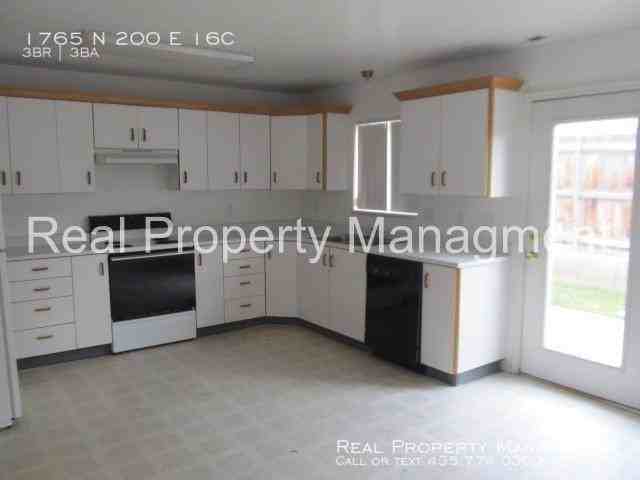 1765 N 200 E 16c - Photo 2 of 10