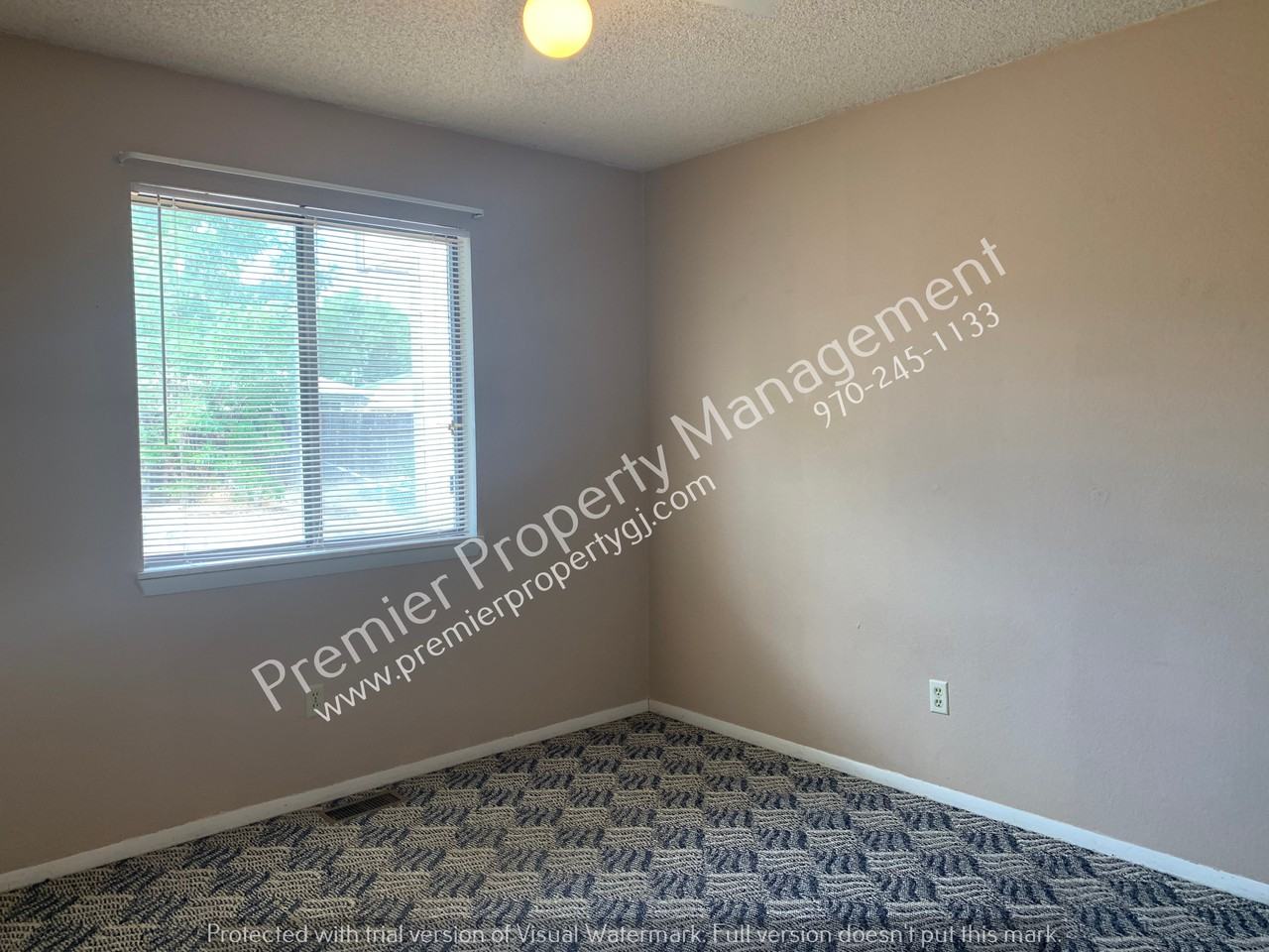 629 Highline Dr - Photo 4 of 6