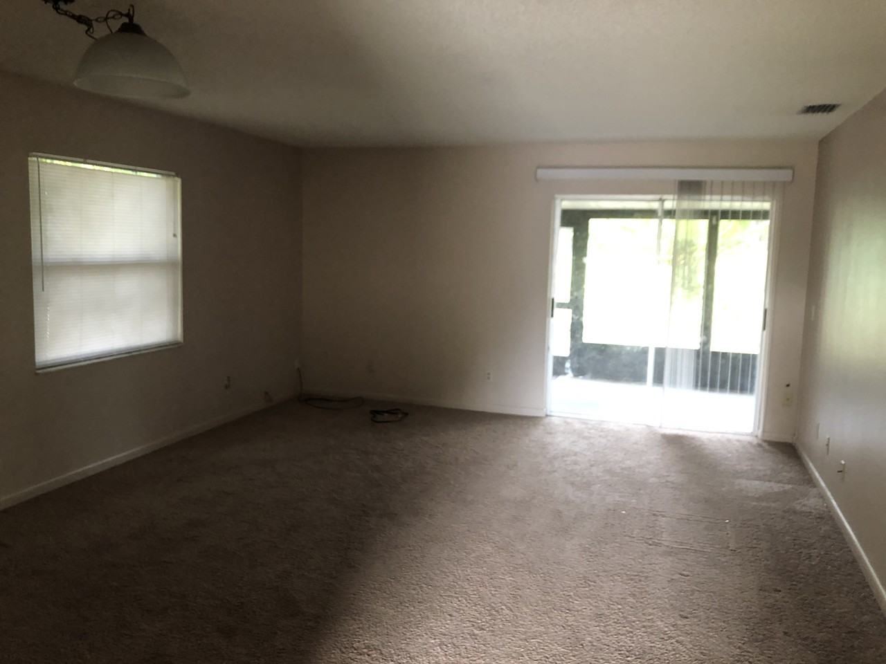 585 N Scenic Hwy - Photo 3 of 7