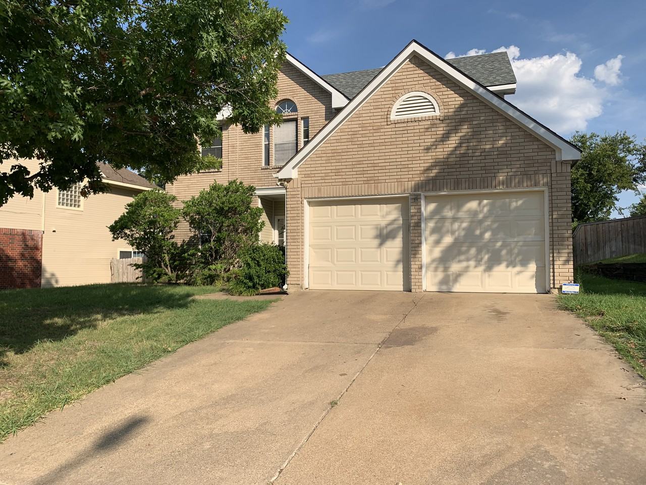 817 Lionel Way - Photo 2 of 5