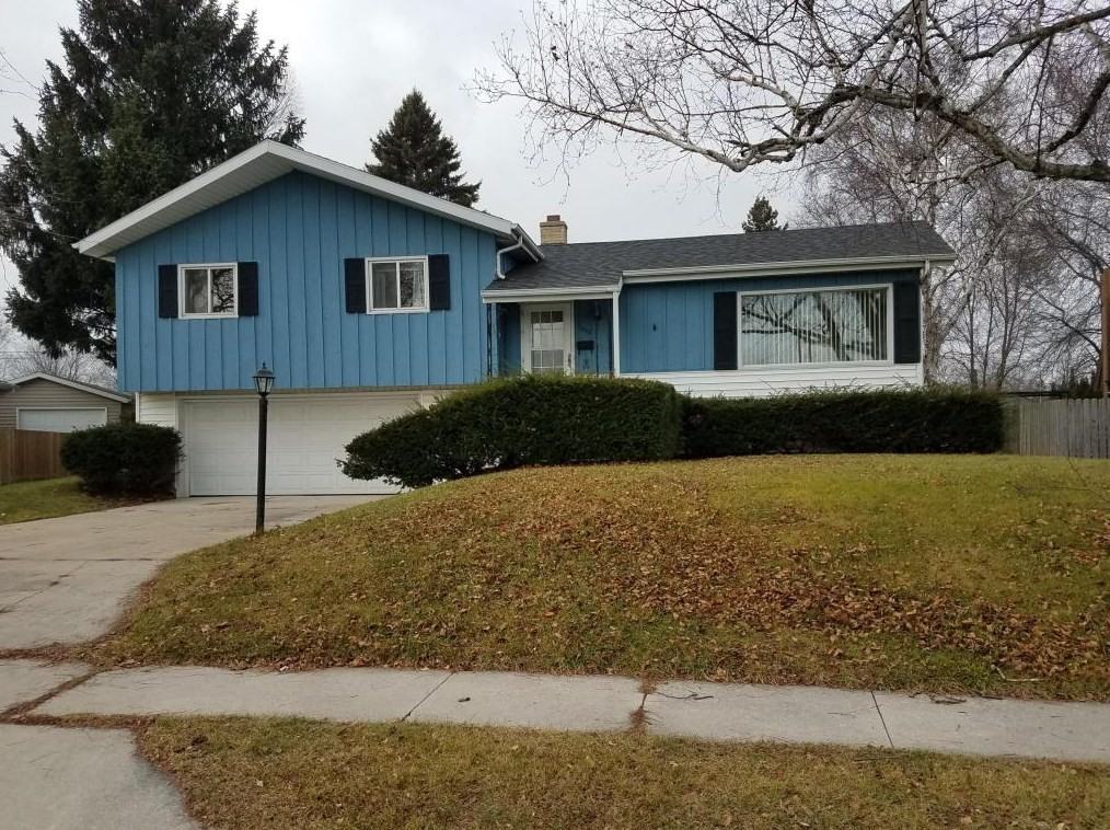 1644 Miriam Rd - Photo 2 of 20