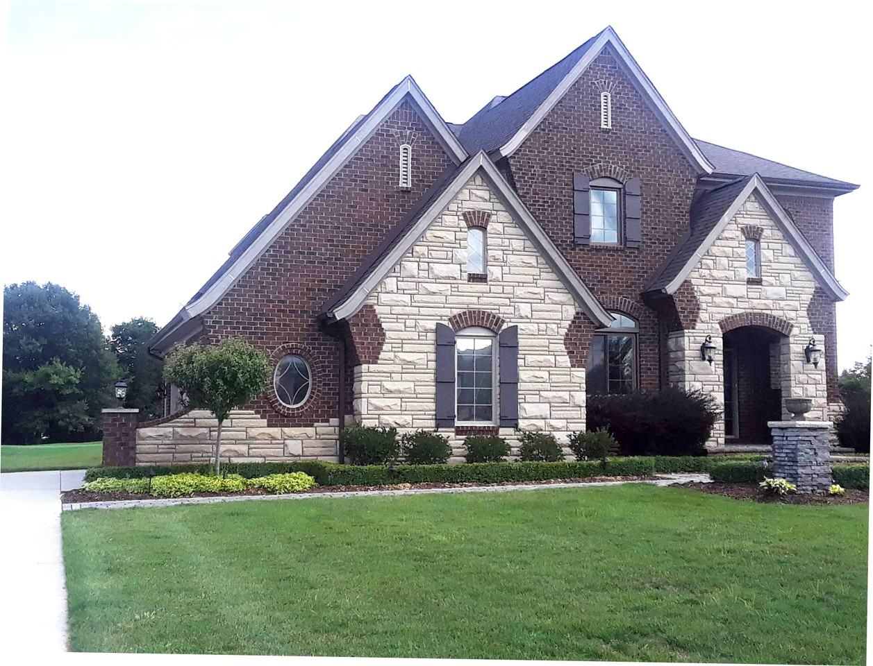 2805 Invitational Dr - Photo 2 of 50