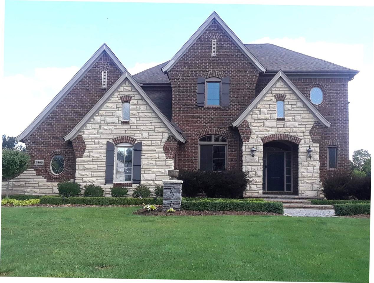 2805 Invitational Dr - Photo 3 of 50