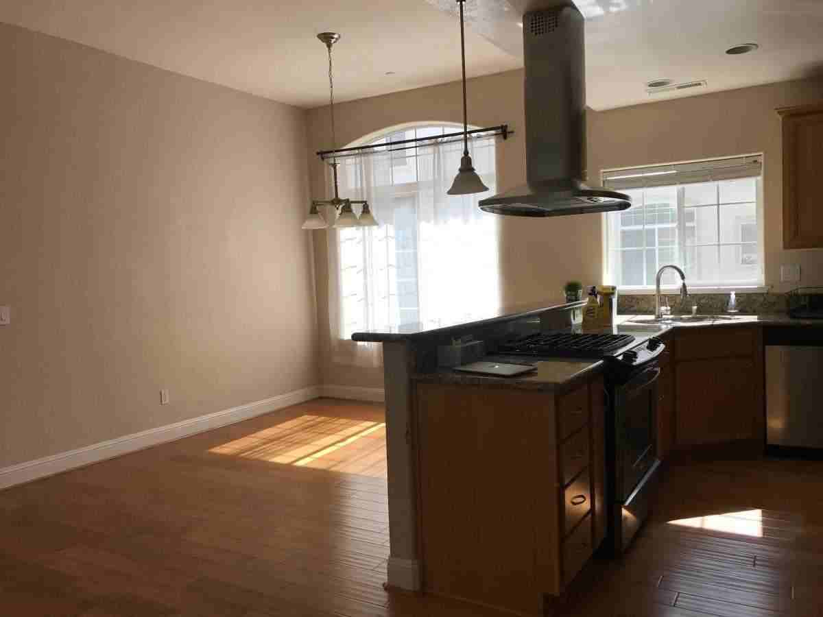 55 Cabot Ave - Photo 3 of 10