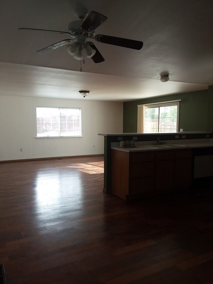 1027 Dwight Way - Photo 3 of 3