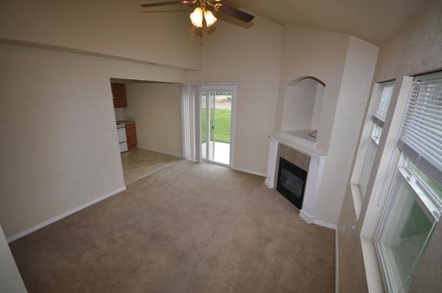 4812 Maid Jessica St - Photo 2 of 15