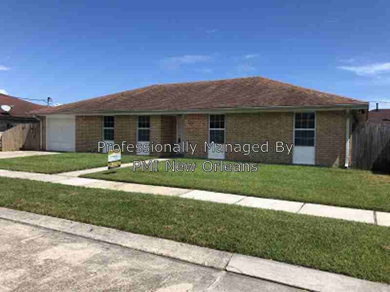 3301 Pecan Dr, Chalmette, LA 70043 4 Bedroom Apartment for Rent for