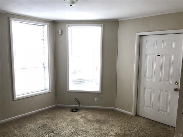 508 North G St - Photo 2 of 14