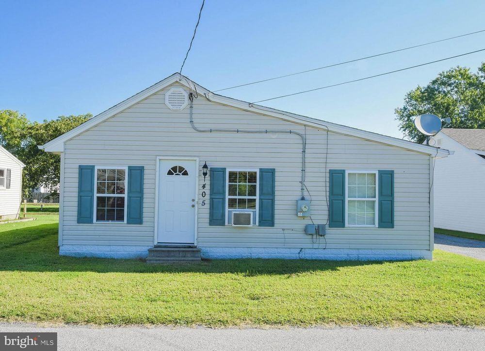 405 Chestnut St - Photo 3 of 40