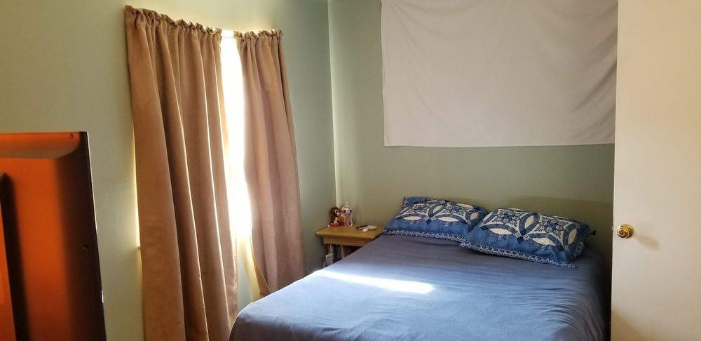 48 Sugarland Square Ct. - Photo 3 of 15