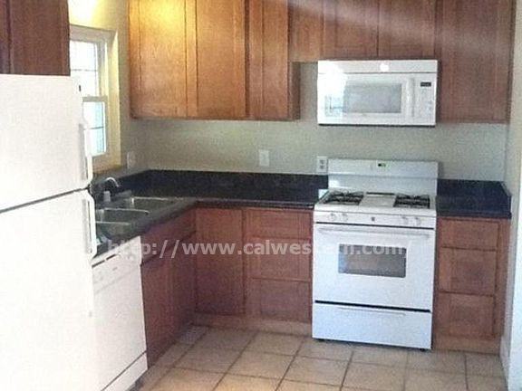 5805 61st St - Photo 2 of 7