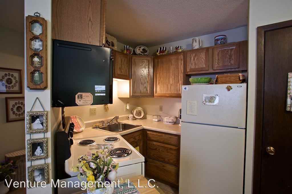 Valley Acres 7502 Royal Road - Photo 2 of 4