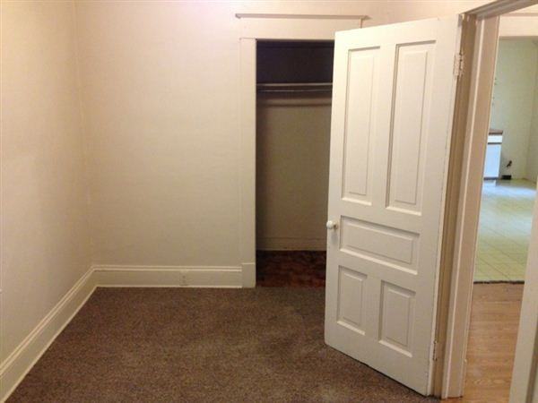 744 Oakland Ave SW - Photo 2 of 7