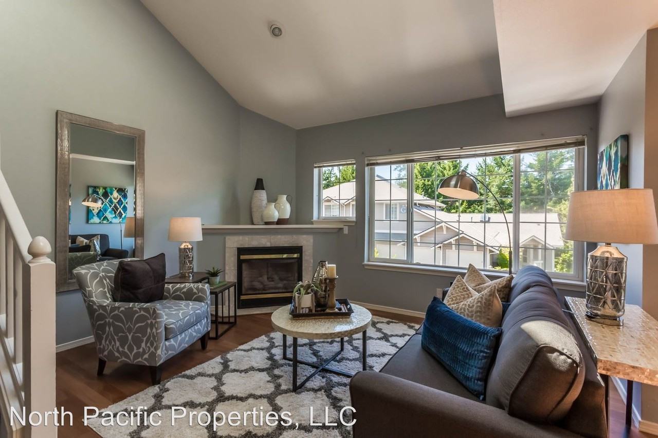 18572 Ne 57th St - Photo 2 of 18