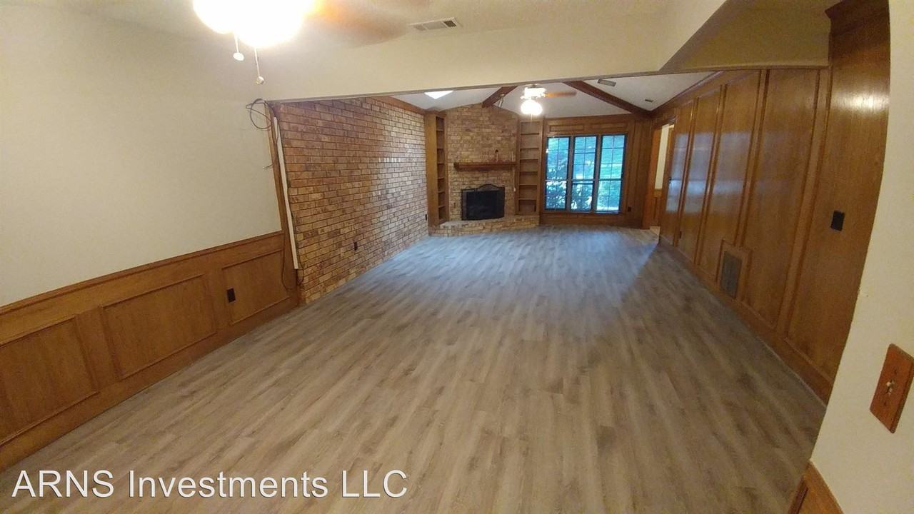 2035 Teton Pl #A - Photo 2 of 7