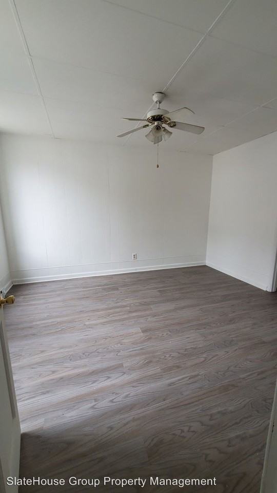 746 Maple St - Photo 2 of 8