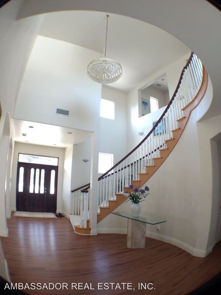 7328 El Fuerte Street - Photo 3 of 39