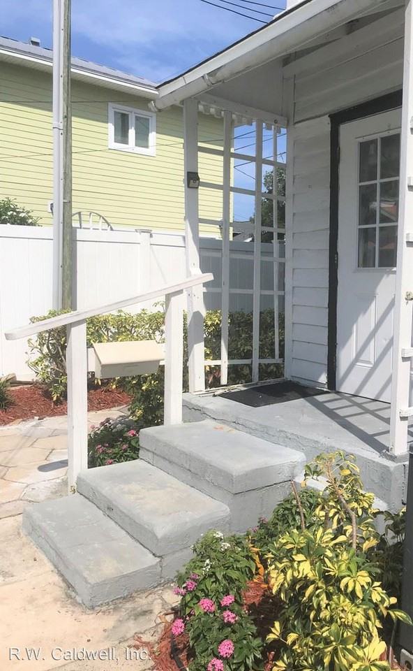 7401 1/2 1/2 1st Ave N - Lower - Photo 2 of 14