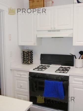 60 Selkirk Rd - Photo 3 of 7