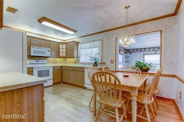 1408 Douglas Dr - Photo 2 of 42