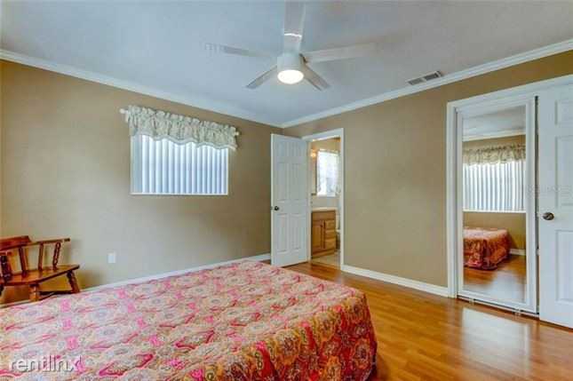 1408 Douglas Dr - Photo 3 of 42