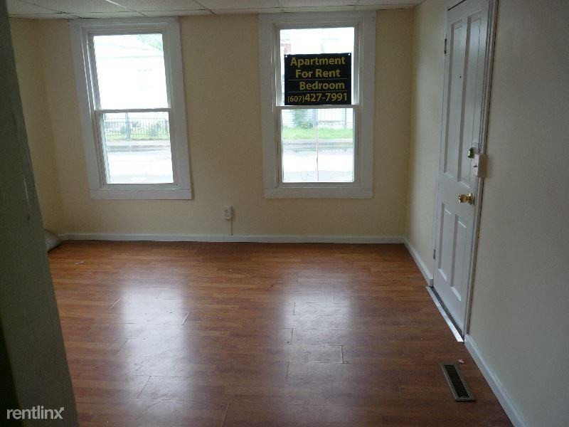 69 Paige St - Photo 3 of 10