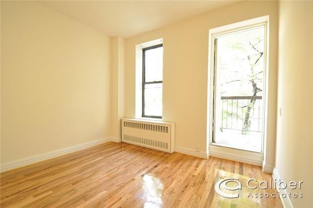 E 25th St #A
