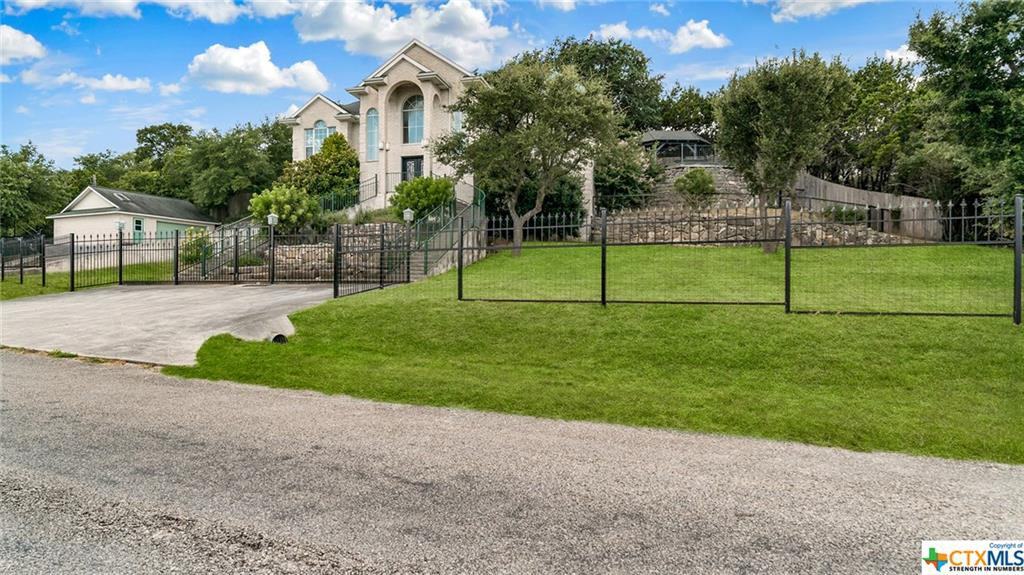 152 Riedel Lane - Photo 2 of 25