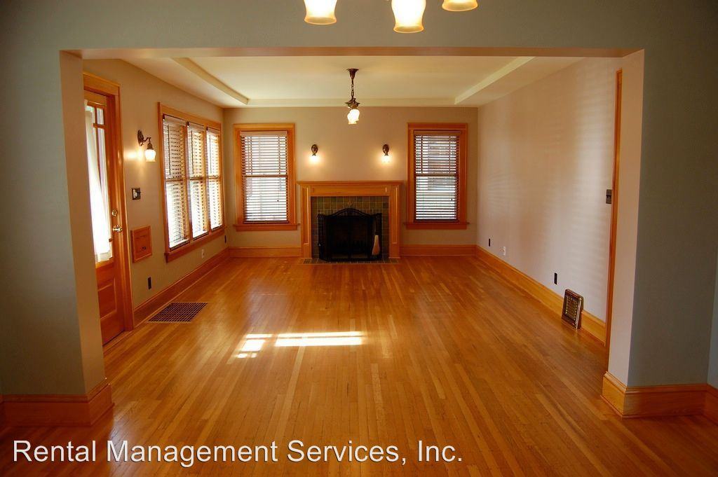 218 Se 44th Ave - Photo 3 of 24