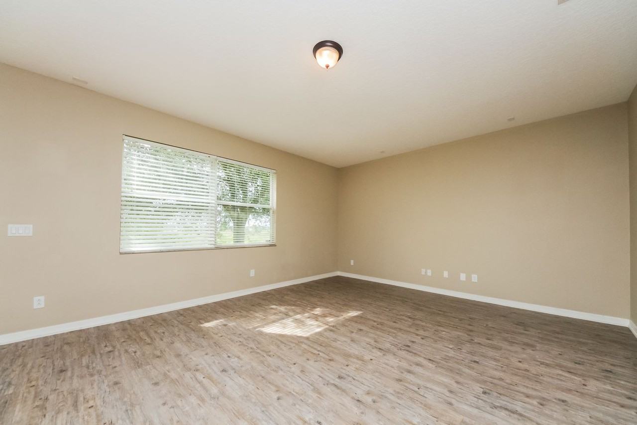 4743 Cape Hatteras Dr - Photo 3 of 23