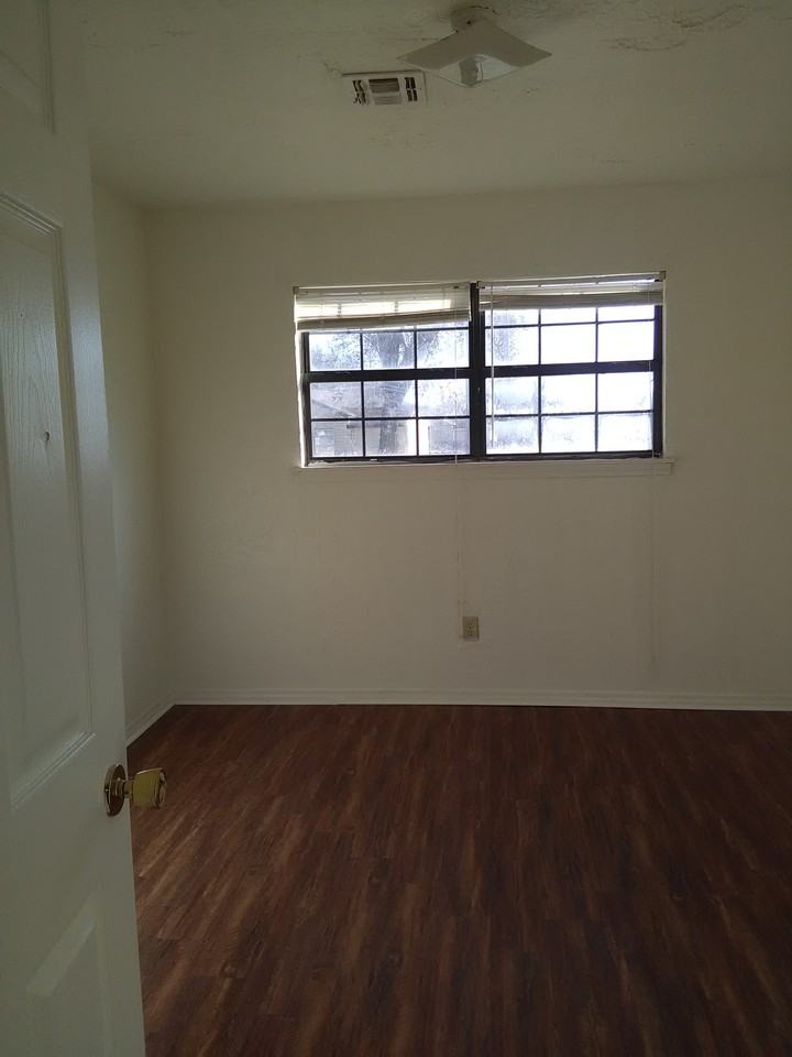 Carson Rentals Lawton Apartments 1410 Nw Taylor Ave, Lawton, OK 73507