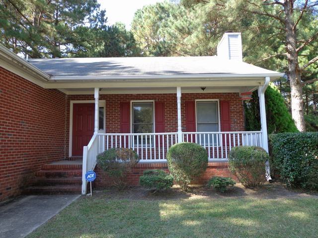 304 Carriage Ln - Photo 2 of 17